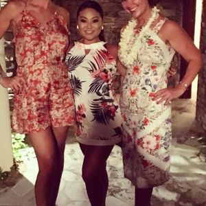 WHITE HOUSE BLACK MARKET Halter tropical tunic